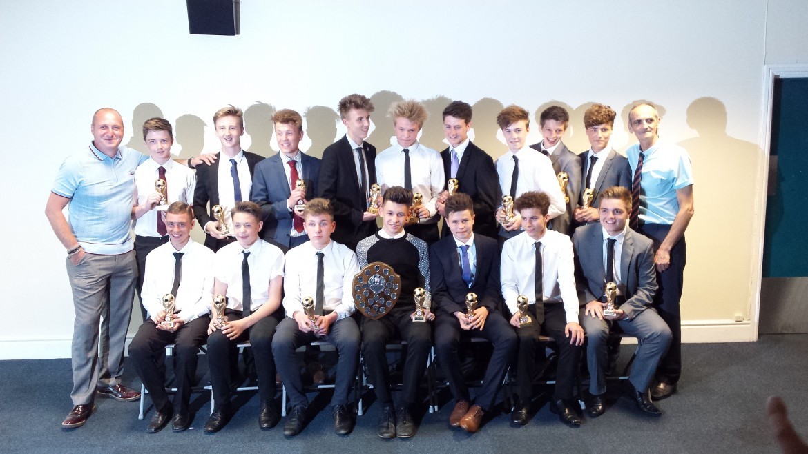 Lincoln Moorlands Railway U15’s League Champions 2013 / 14